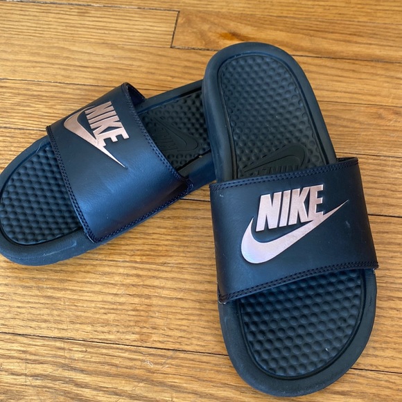 Nike Shoes - Women’s Nike slides
